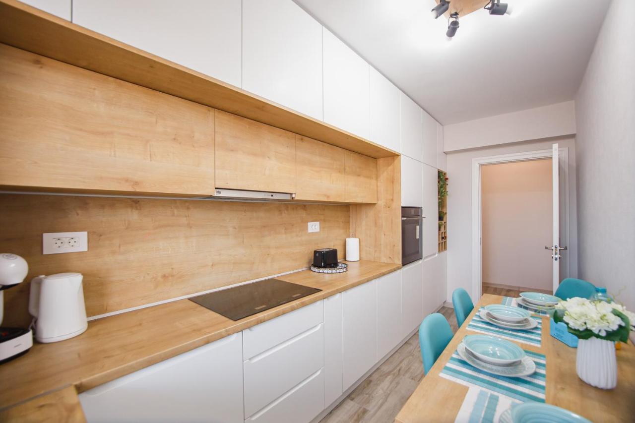 Ferienwohnung Creamy Wood Haven Oradea Exterior foto