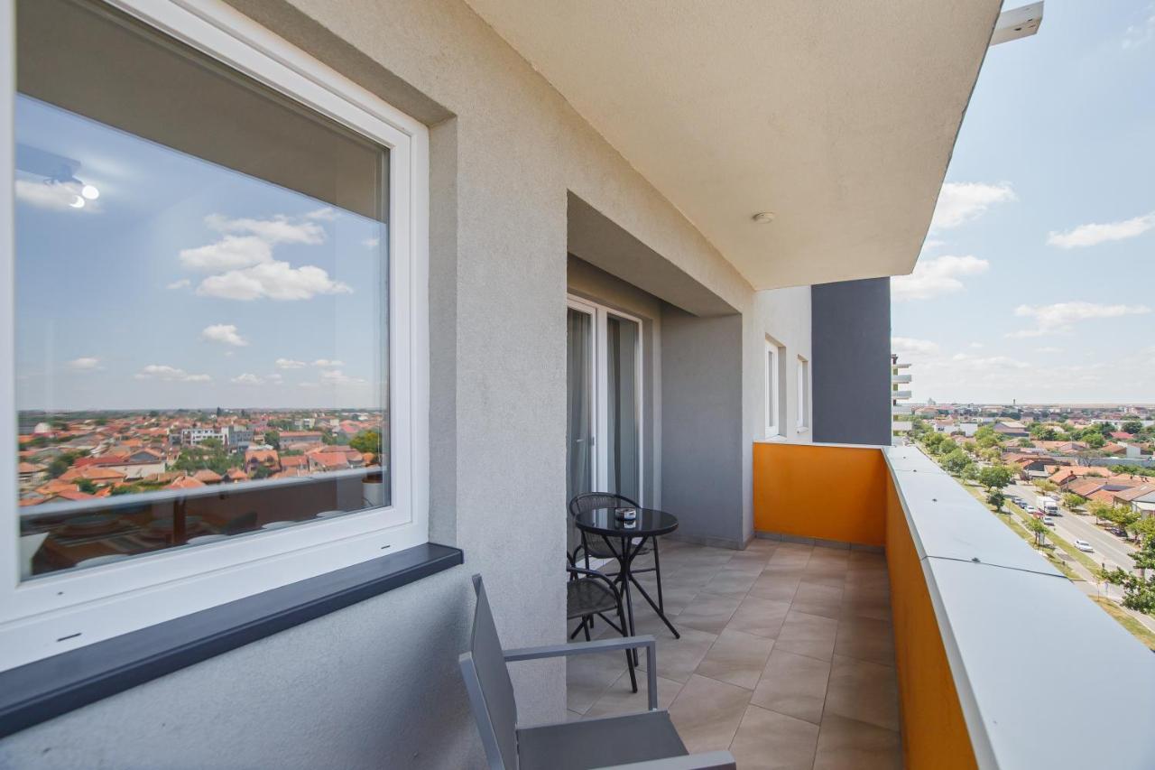 Ferienwohnung Creamy Wood Haven Oradea Exterior foto