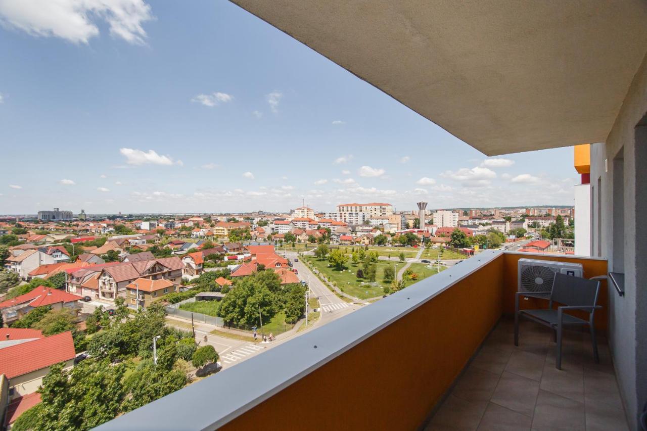 Ferienwohnung Creamy Wood Haven Oradea Exterior foto