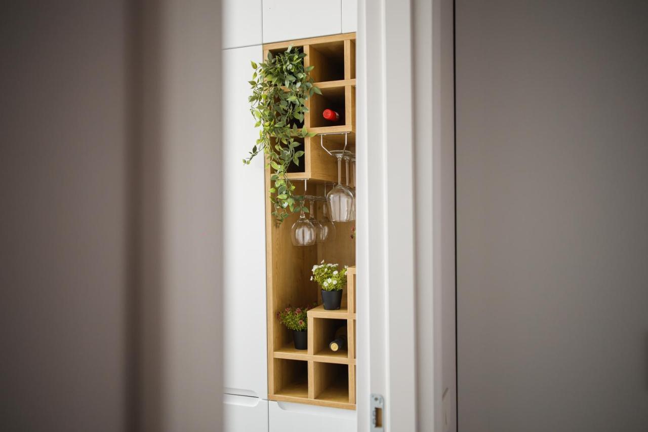 Ferienwohnung Creamy Wood Haven Oradea Exterior foto