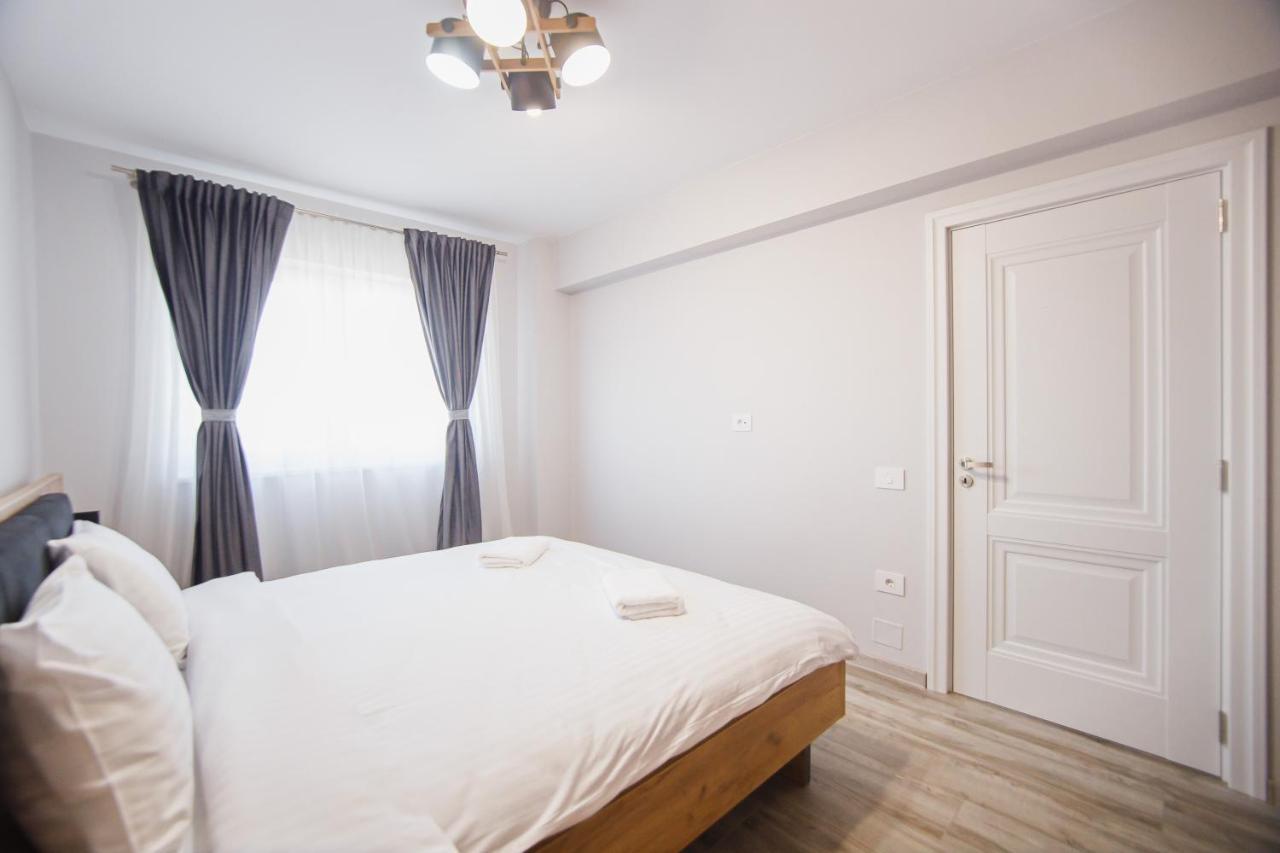 Ferienwohnung Creamy Wood Haven Oradea Exterior foto